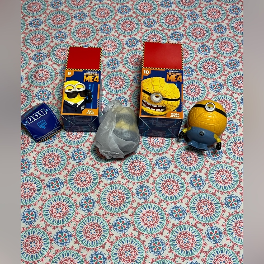 ✨$3✨McDonald’s Minion toys Despicable Me 4 Dave, Jerry